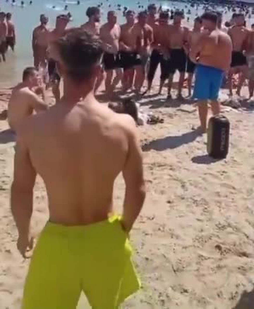 İstanbul'da tartışma yaratan görüntü! Kullanıcılar ikiye bölündü
