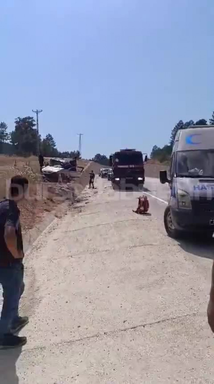 Bursa'da trafik kazası can aldı!: Takla atan otomobilde karı-koca hayatını kaybetti...