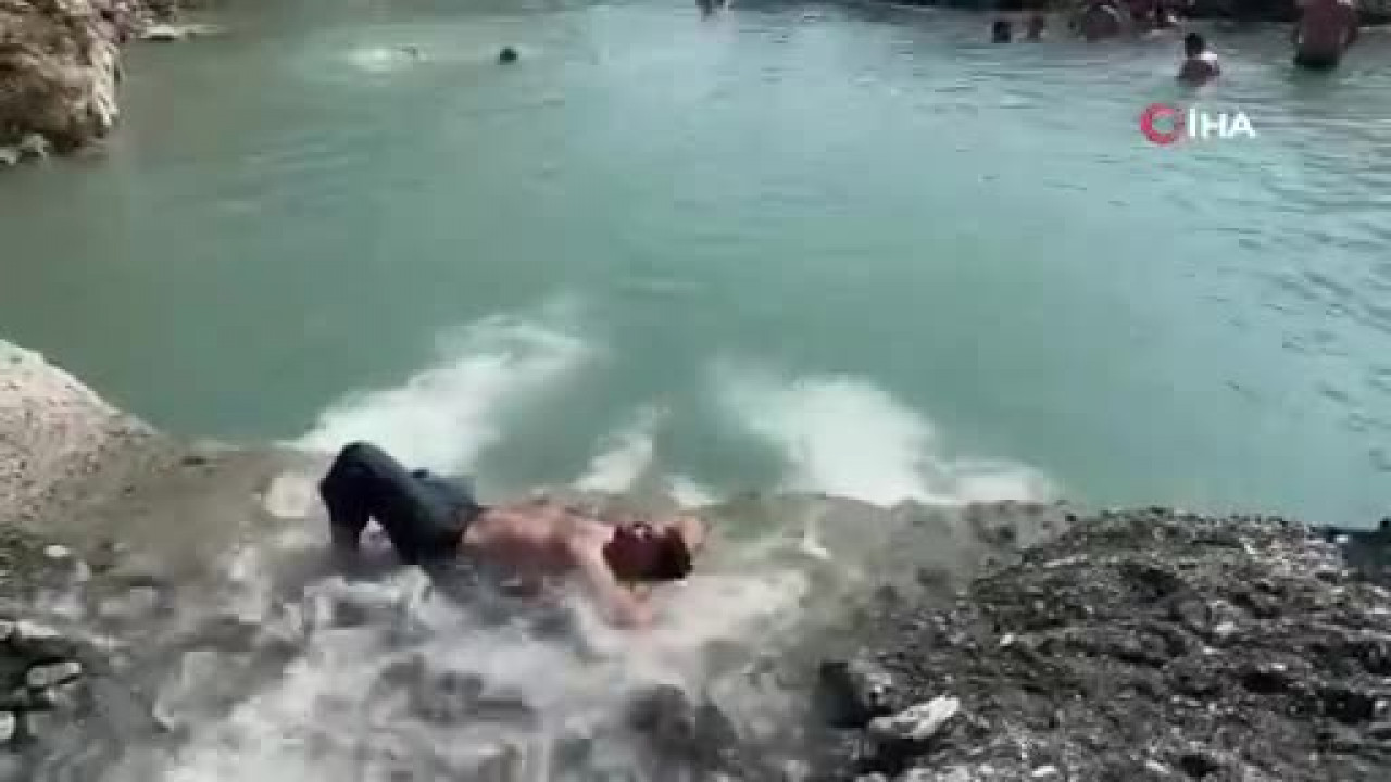 İlçe sakinleri saklı cenneti keşfetti: Dereyi kesip havuz yaptılar!