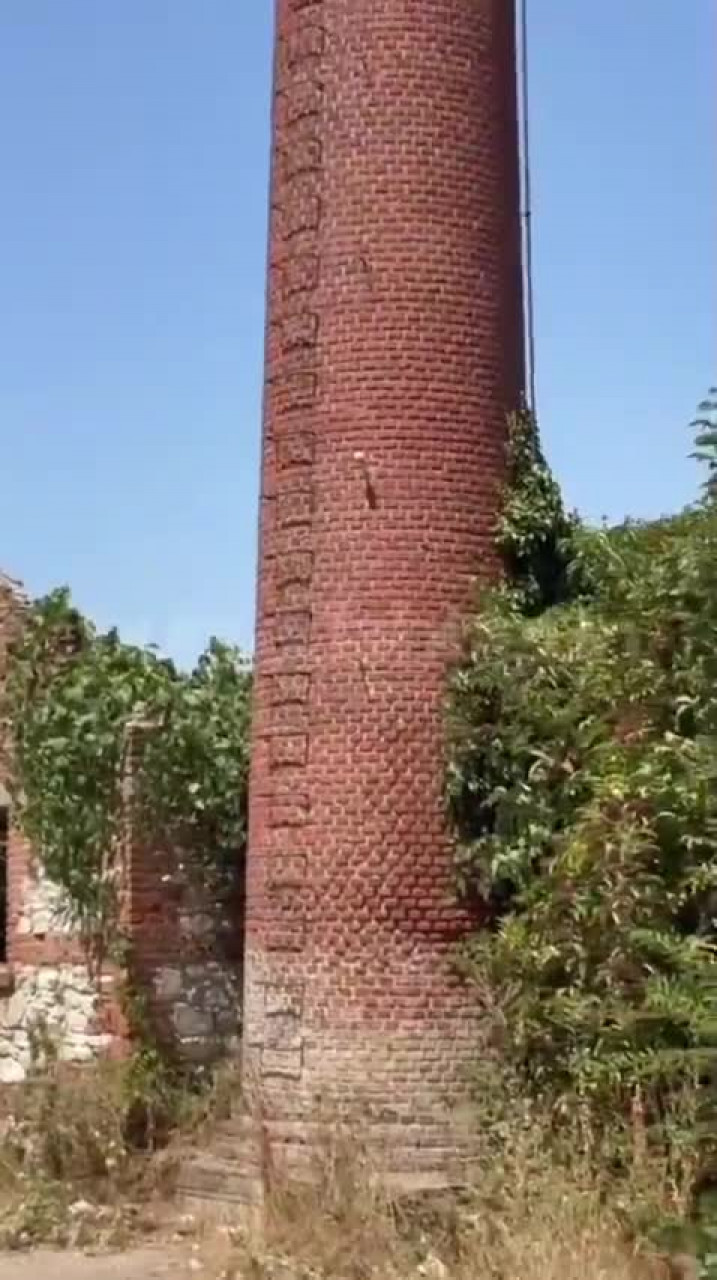Bursa'nın tarihi dokuma fabrikası kaderine terk edildi!
