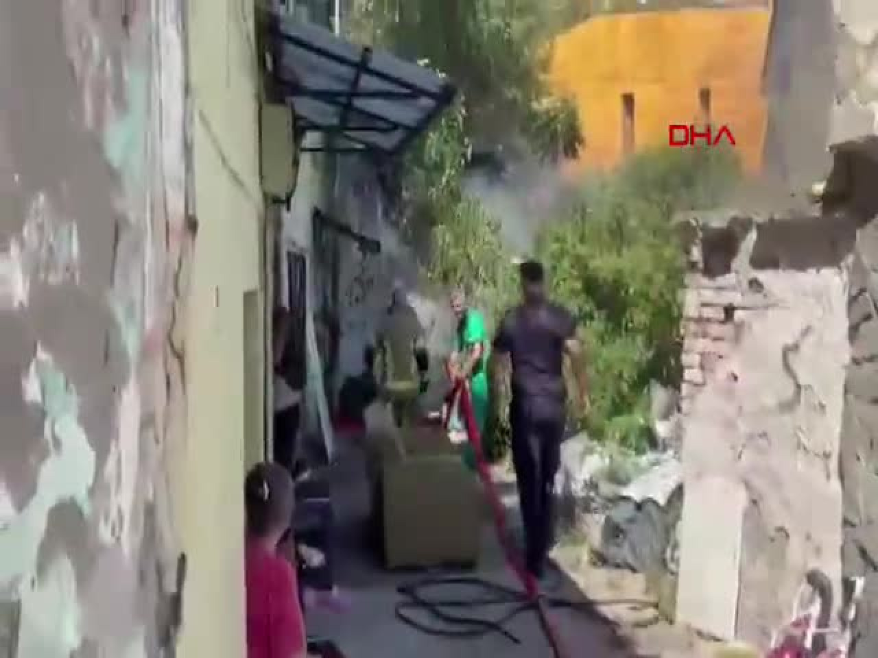 Bursa'da alev alev yandı! Kullanılamaz halde...