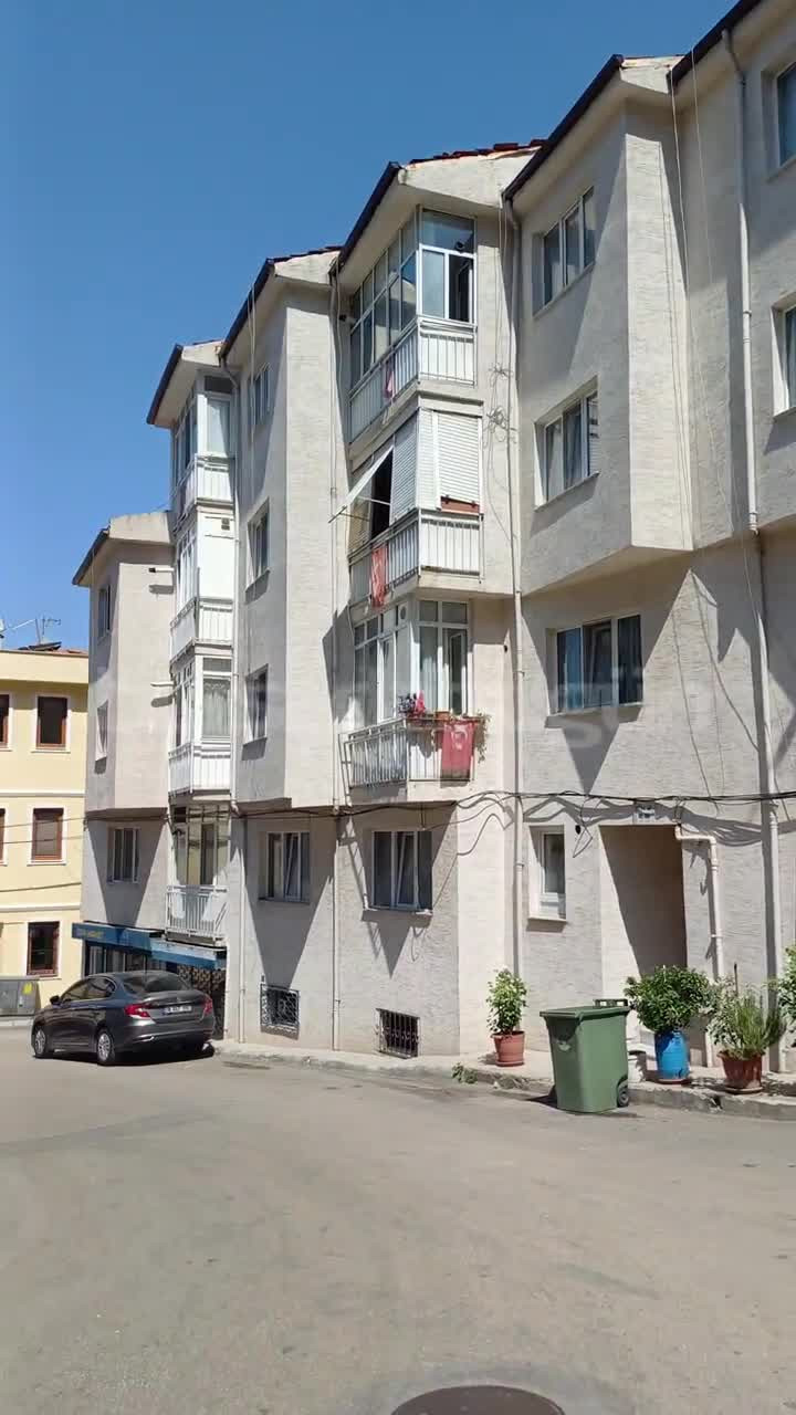 Bursa'nın merkezindeki tarihi mahallede dikkat çeken sorun!