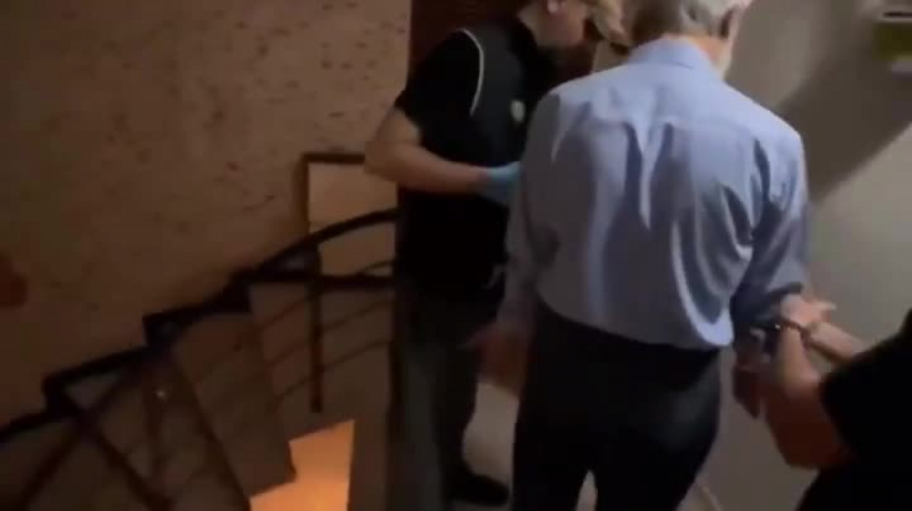 Alparslan Kuytul'a kelepçe takıldığı an! Yüz ifadesi de sözleri de bomba