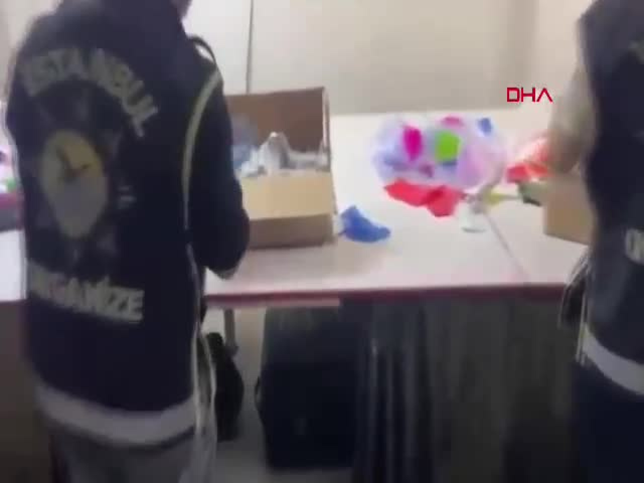 İş yerinden cephanelik çıktı! Polisler bile gördüğüne şaşırdı...
