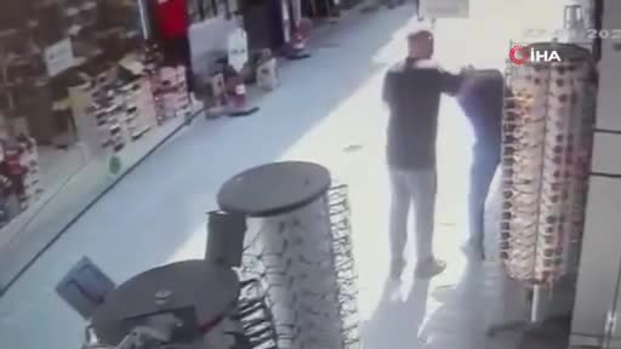 Bursa'da saniyelerle yarış! Kuryenin hayatını esnaf kurtardı... O anlar kamerada