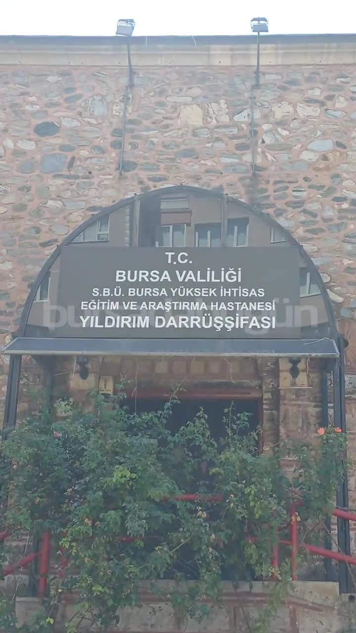 Bursa'da 600 yıllık sağlık mirası kaderine terk edildi! Tarihi yapı şimdi boş...