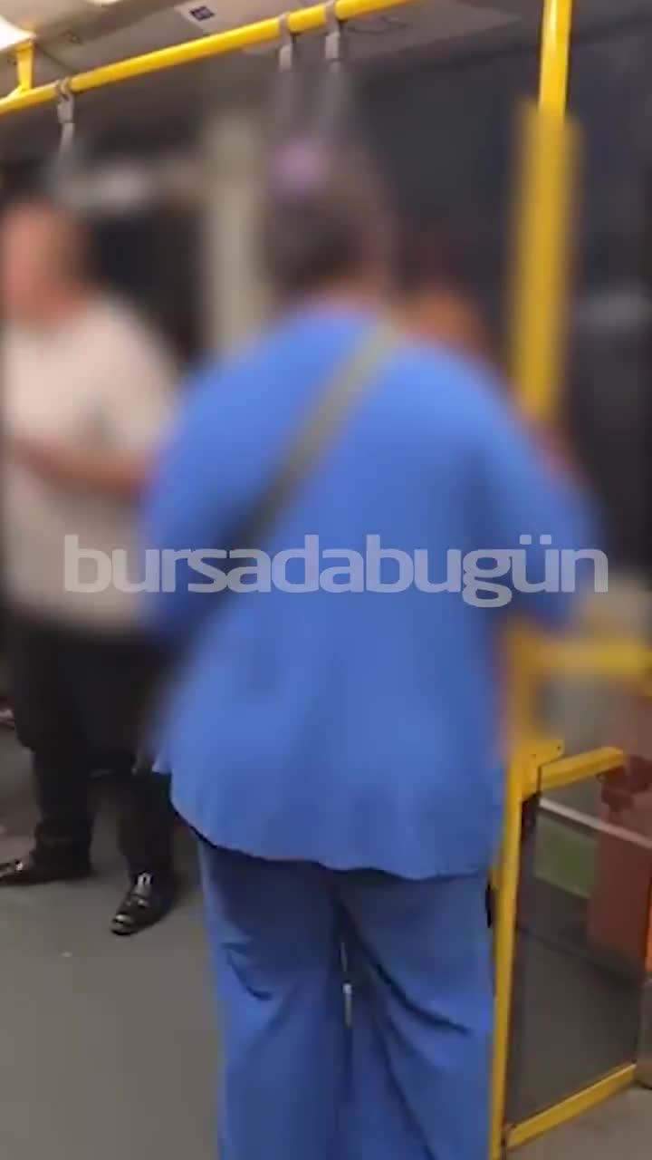Bursa metrosunda ağızları açık bırakan görüntü!