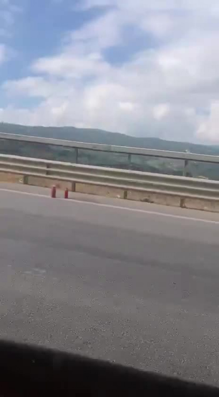 Bursa'da yolculuk kabusa döndü! Kamyonet saniyeler içinde alev aldı