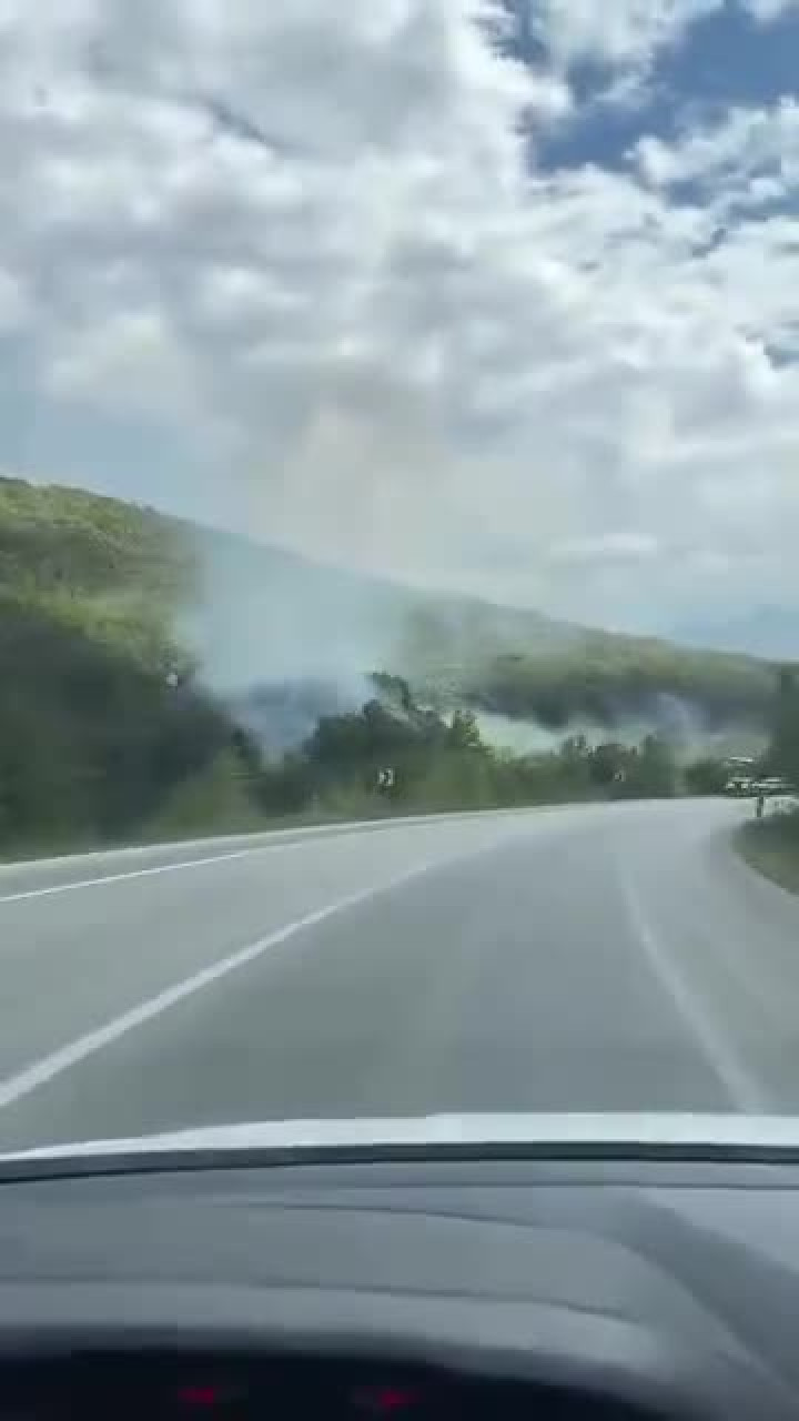 Bursa'da yangın alarmı! Keles yolunda ormandan dumanlar yükseldi