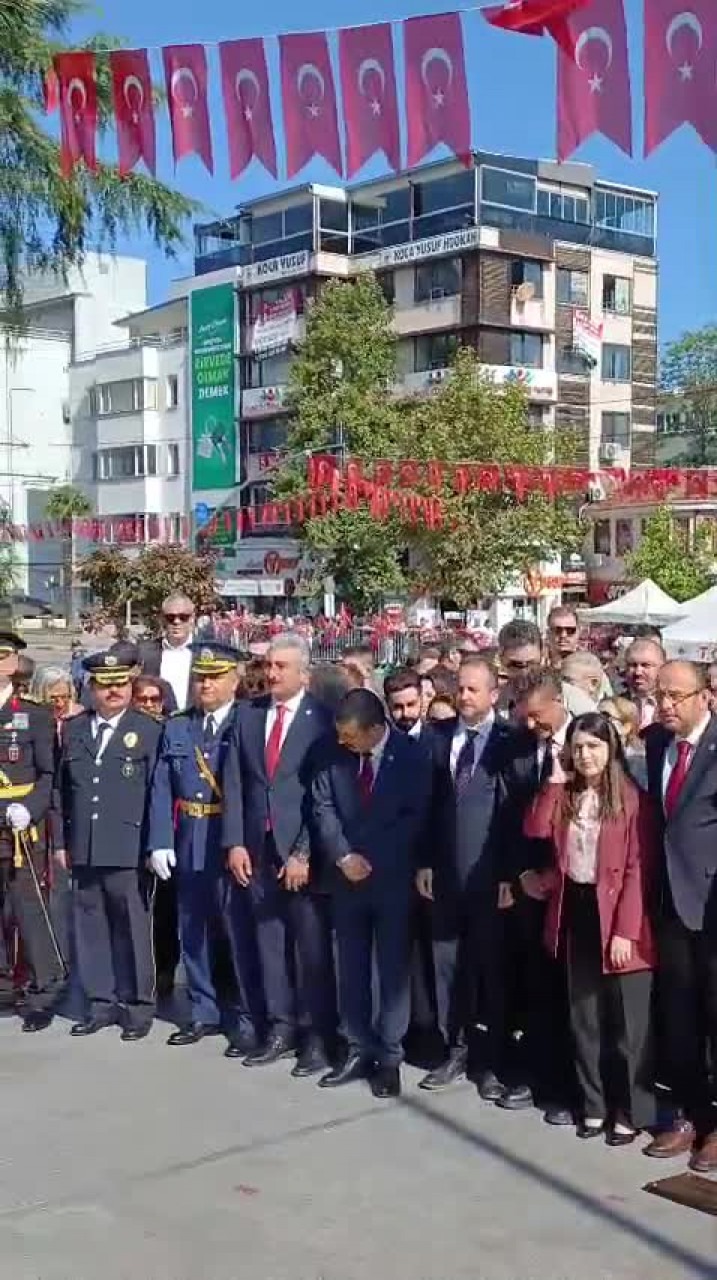 Bursalılar Heykel'de buluştu! 30 Ağustos'ta duygu dolu anlar