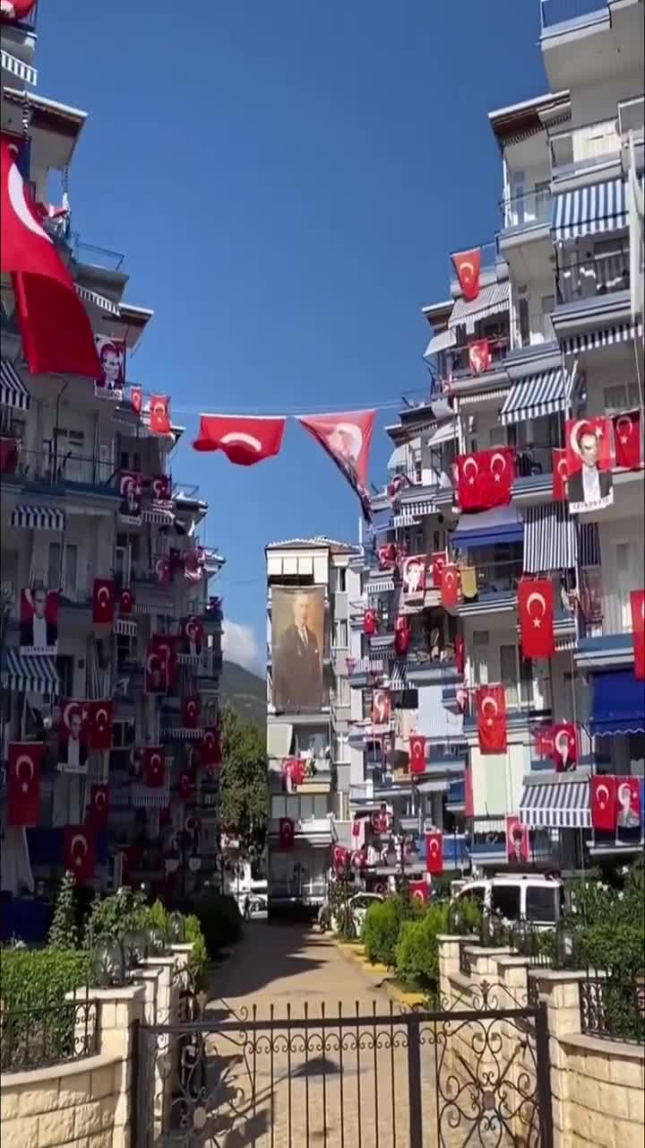 Bursa'da herkesin konuştuğu sokak! Görüntüleri sosyal medyada binlerce kez paylaşıldı