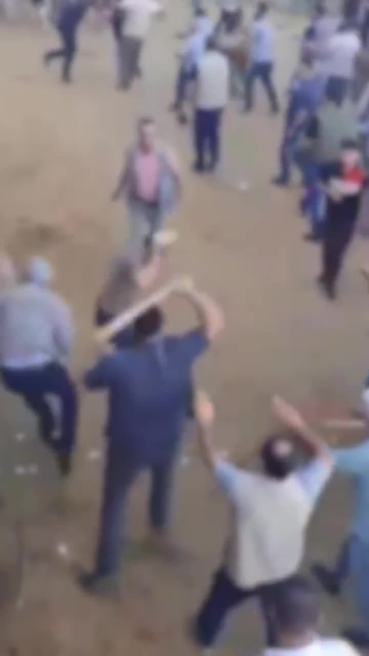 Görüntüler Türkiye'den! Bir an bile acımadılar...