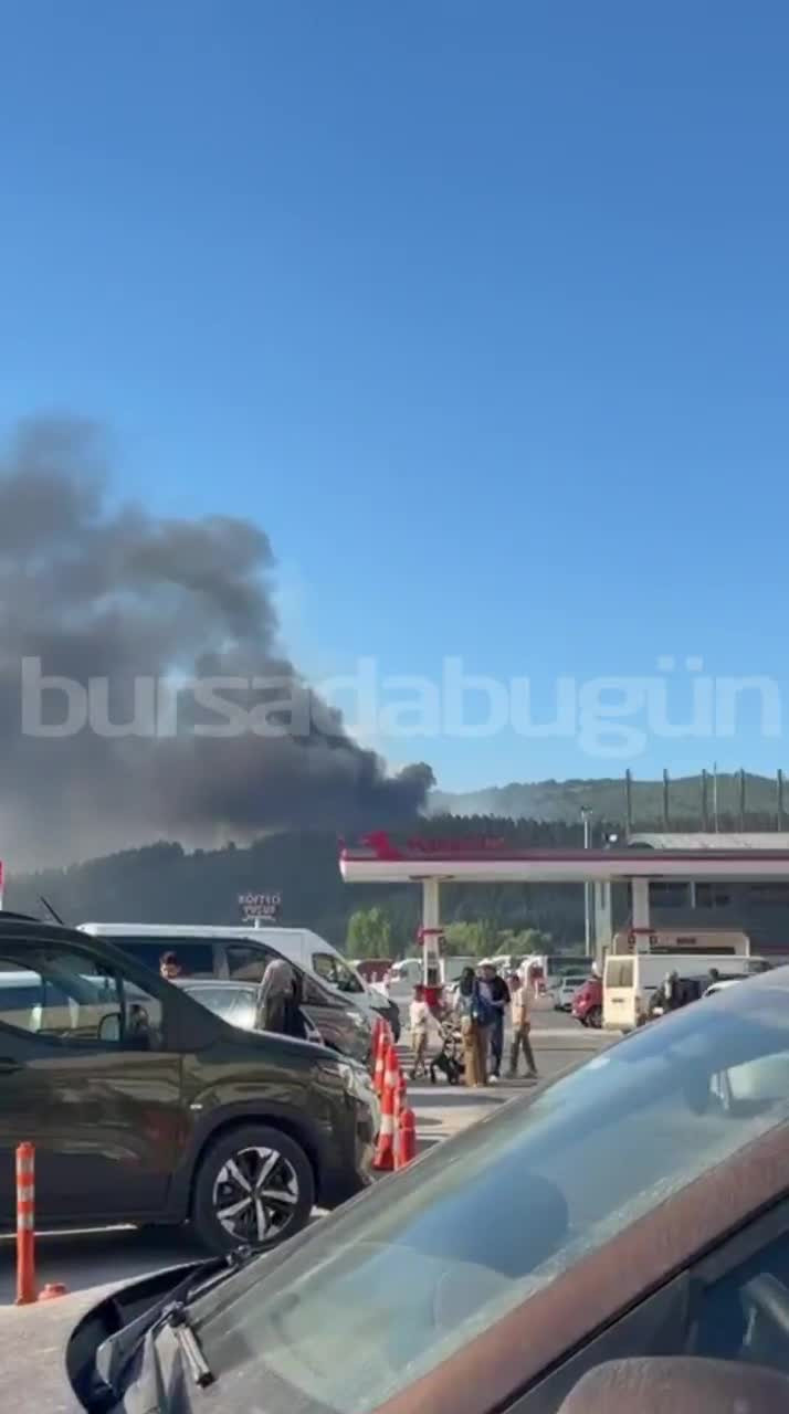 Bursa'nın yanı başında büyük yangın! Havadan ve karadan müdahale sürüyor...