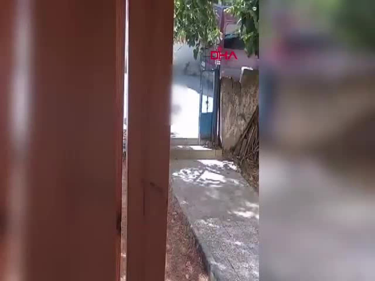 Kiracı dehşeti! Ev sahibinin eşini katlettiği anlar kamerada...