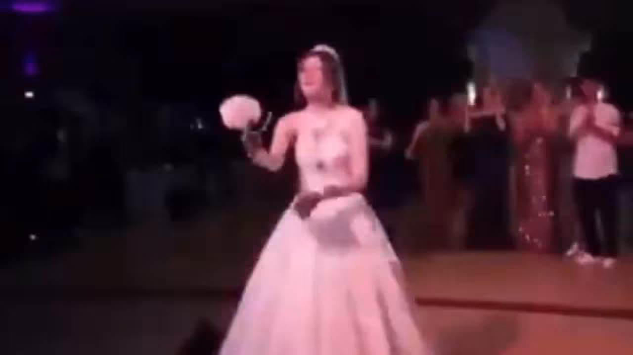 Gelinin en mutlu gününde başına gelmeyen kal...