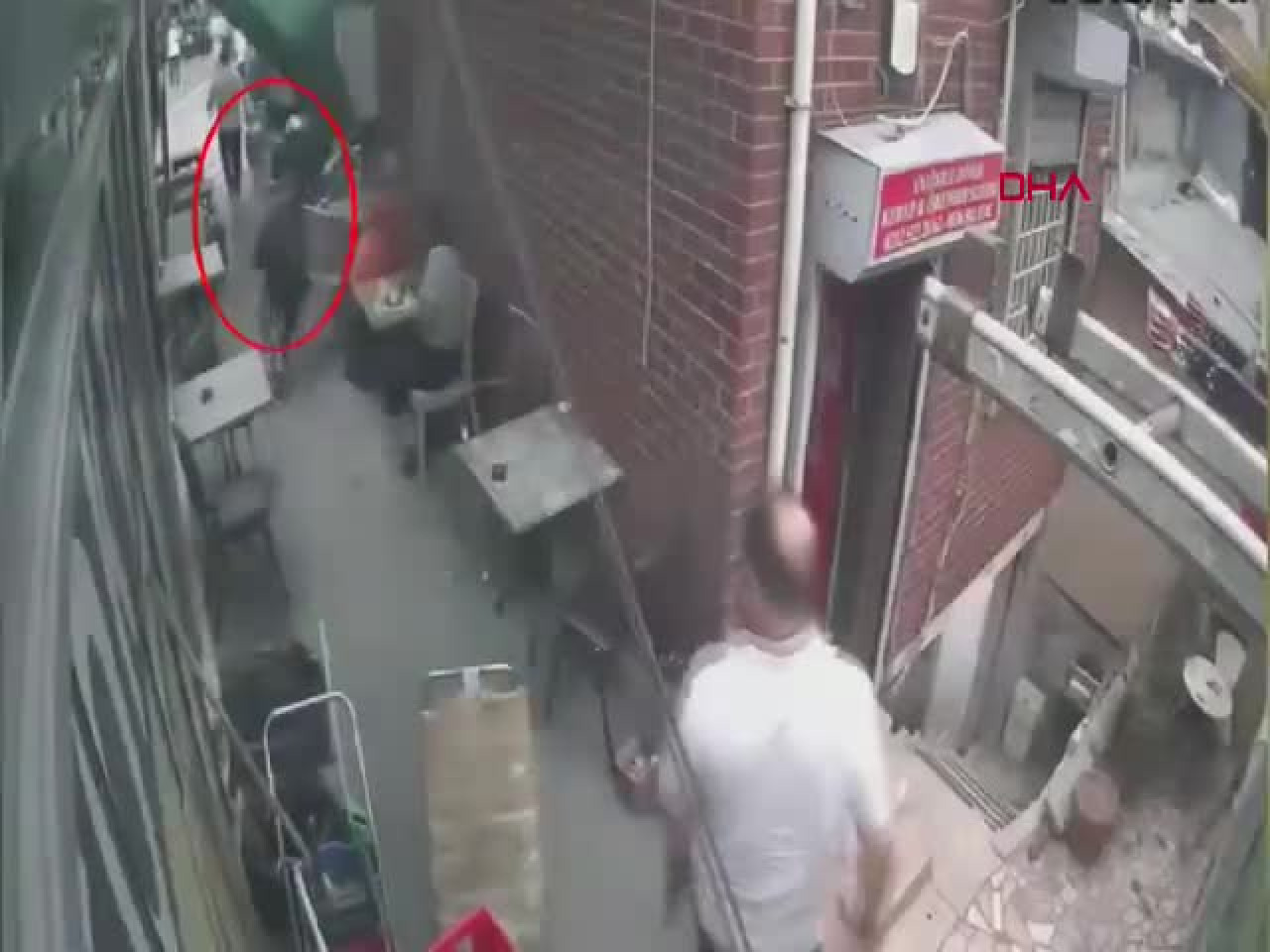 Döviz bürosuna yapılan kanlı saldırının görüntüleri ortaya çıktı! İki kişi hayatını kaybetmişti...