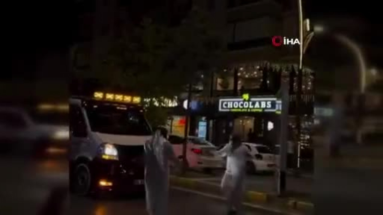 Çekici üzerinde dansın faturası ağır oldu! İşte yedikleri ceza...