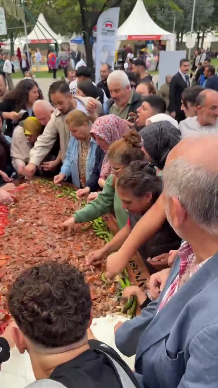 Görüntü Bursa'dan! İzleyenler ikiye bölündü...