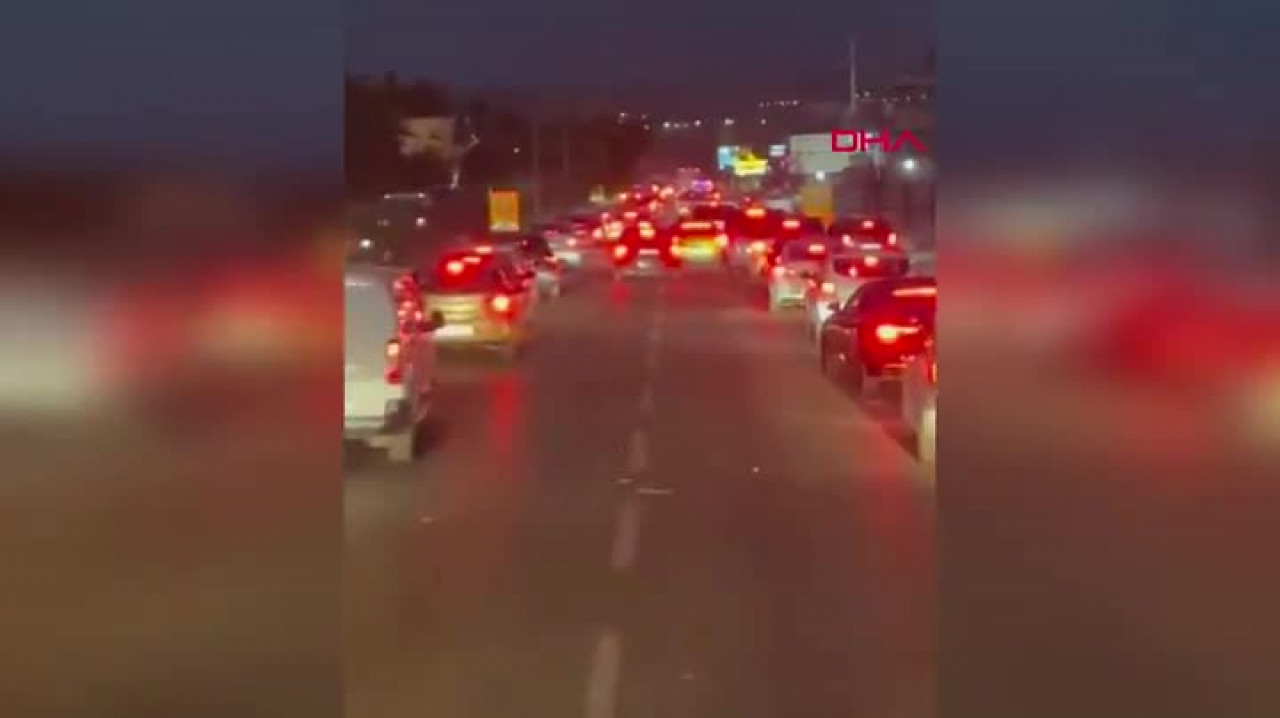 Yangına giden itfaiyeye yol vermedi! Çakarlı araç görüntüleri gündem oldu