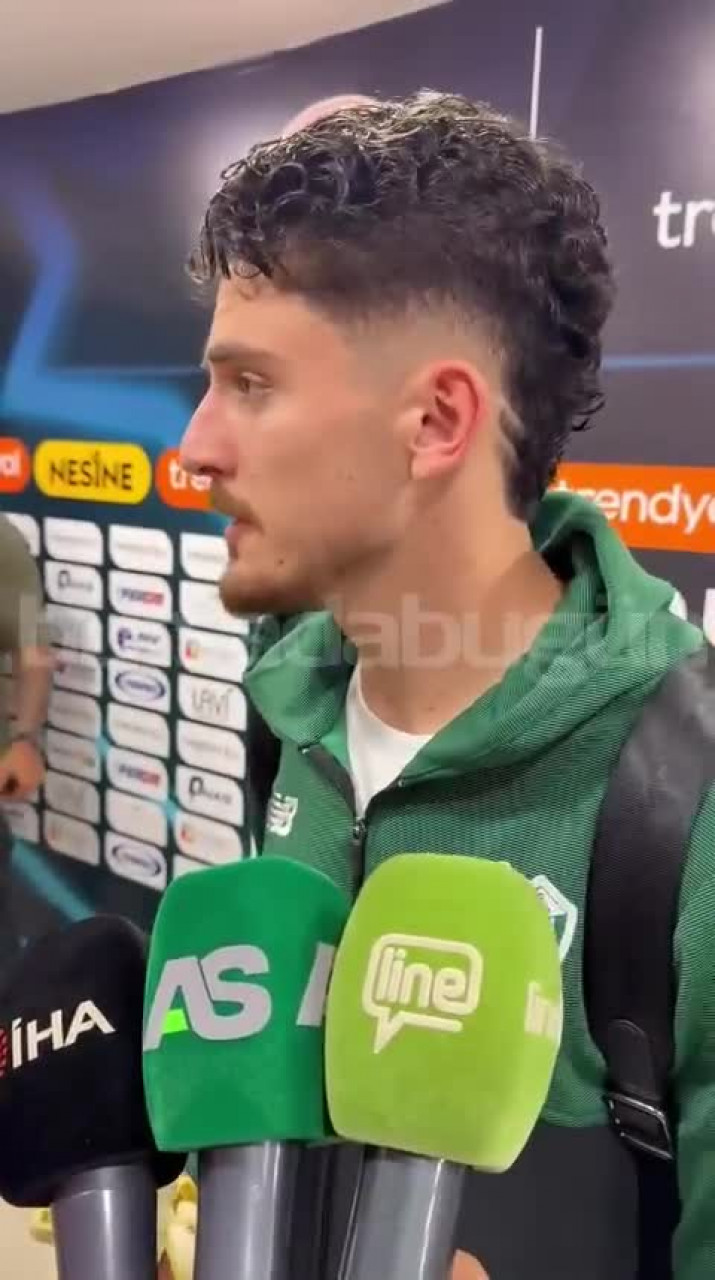 Bursasporlu futbolculardan taraftara özel mesaj: "Bugün onlar için oynadık"