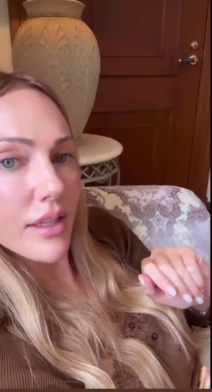 Muhteşem Yüzyıl'ı izlerken kapısı çaldı! Karşısında Hürrem Sultan'ı gördü