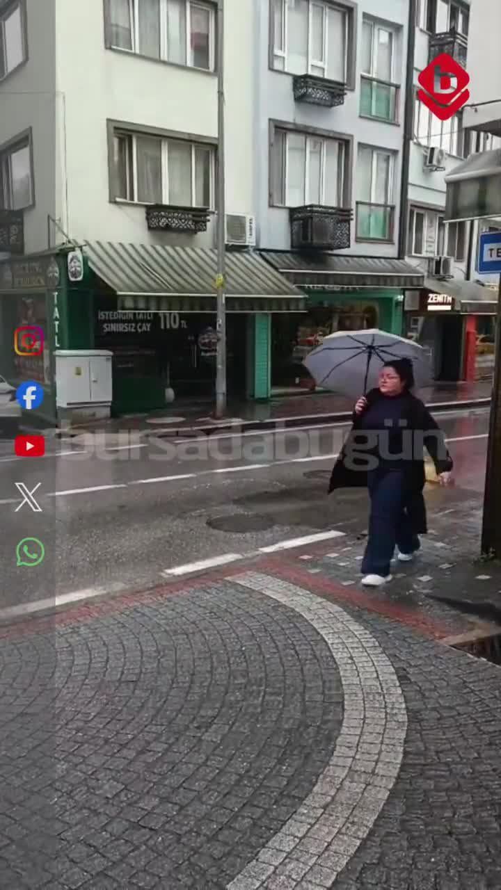Bursa'da turistlerin kullandığı tarihi güzergahta yol tepkisi!