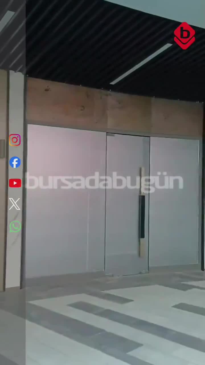 Bursa'nın ünlü AVM'sinde ruhsat krizi iddiası! Dev markalar birer birer gidiyor