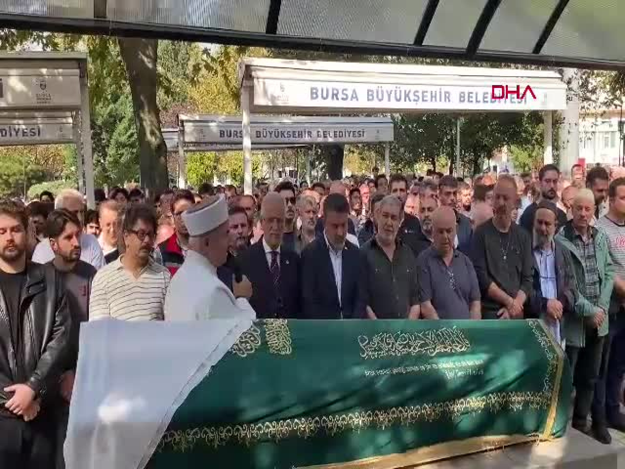 Bursa'da Yürek Yakan Gün! Manisa'daki Kazanın Kurbanları Toprağa Verildi