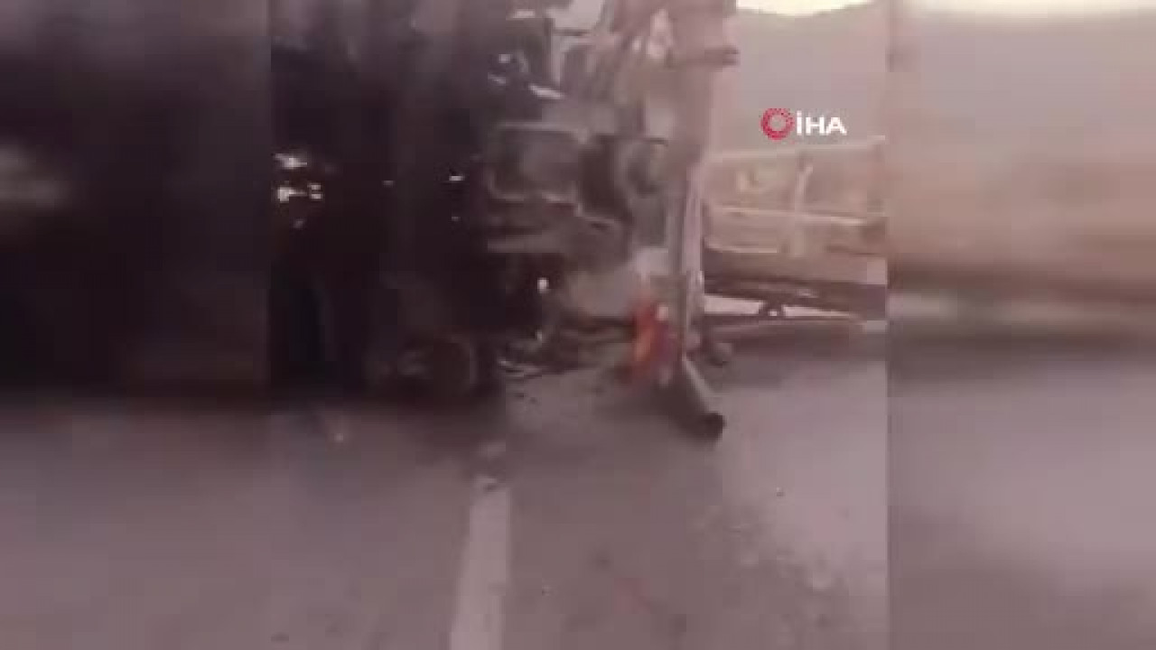 Bursa Uludağ yolunda vinç devrildi! Sürücü hastaneye kaldırıldı