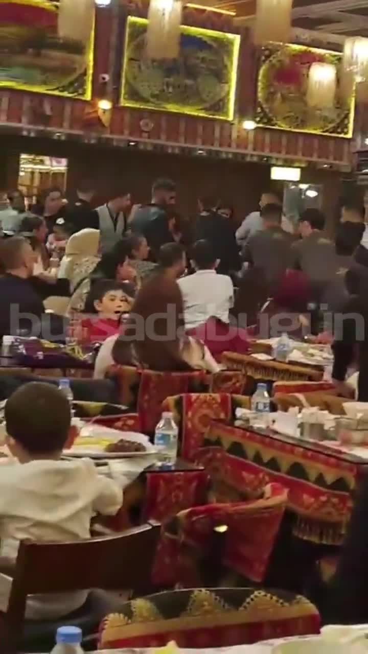 81 yaşındaki Hakkı Bulut'tan üzücü haber! Sahnede fenalaştı...