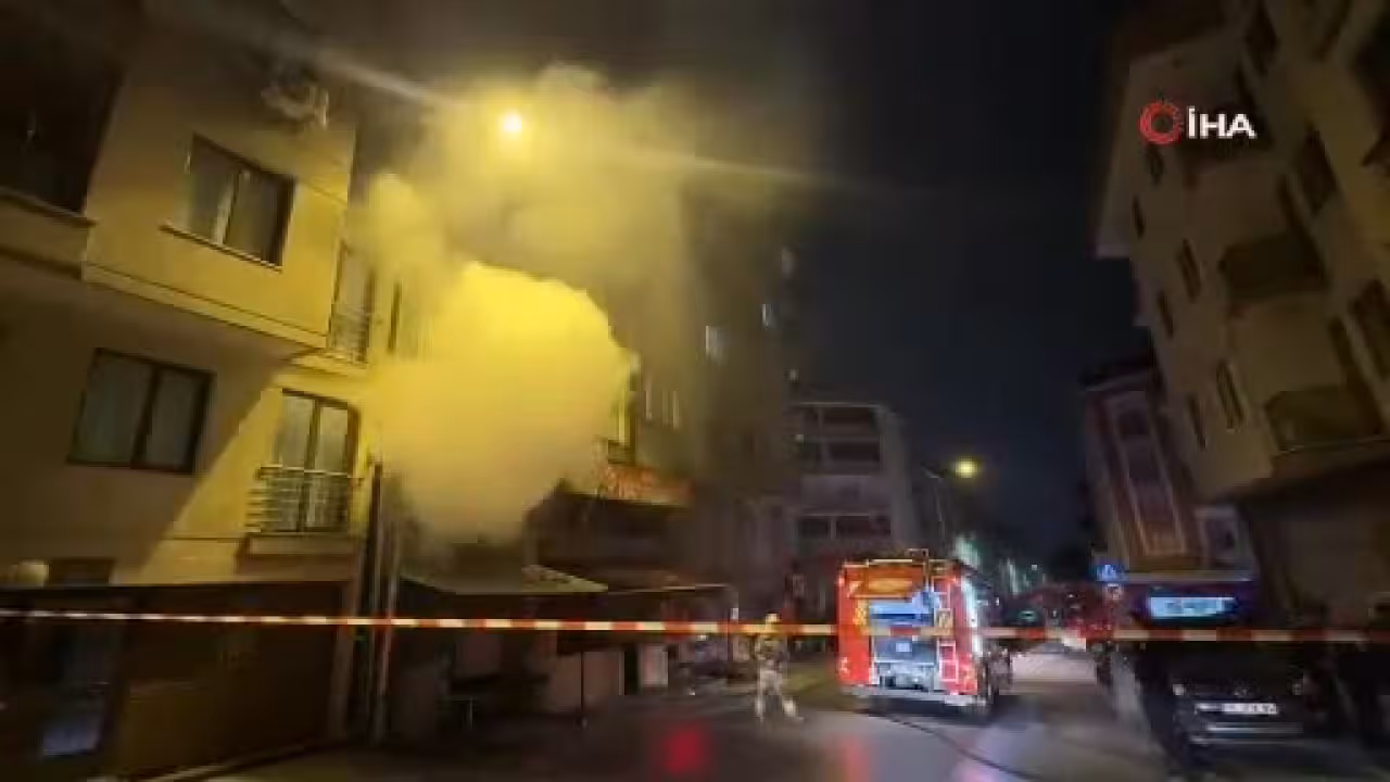 Bursa'da gece yarısı alevler yükseldi! Maddi...