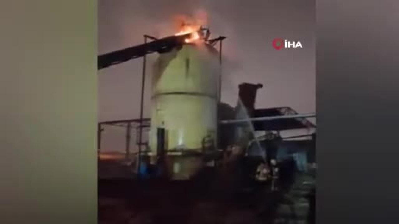 Bursa'da fabrikadan yükselen alevler ekipleri harekete geçirdi