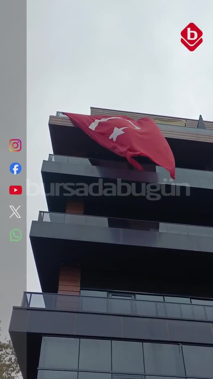 Bursa'da 29 Ekim öncesi Türk Bayrağı uyarısı! Asarken bu kurallara dikkat