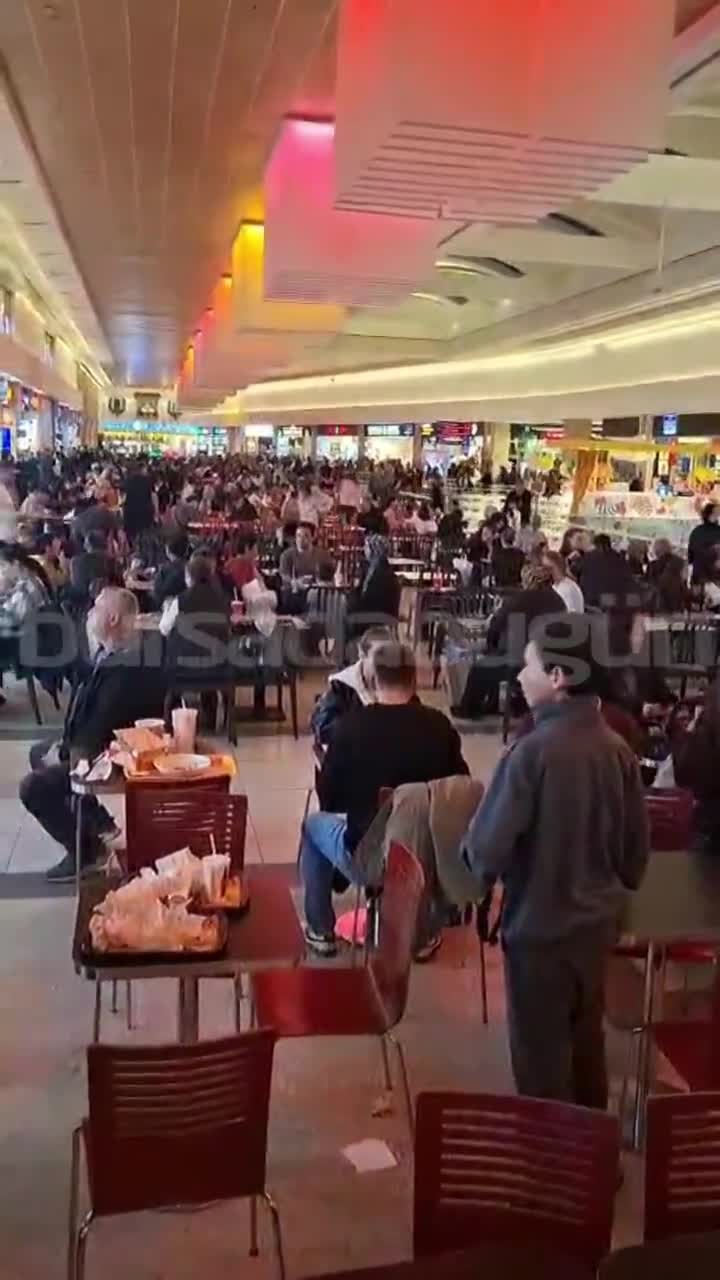 29 Ekim'de Bursa'da dikkat çeken manzara! AVM'ler doldu