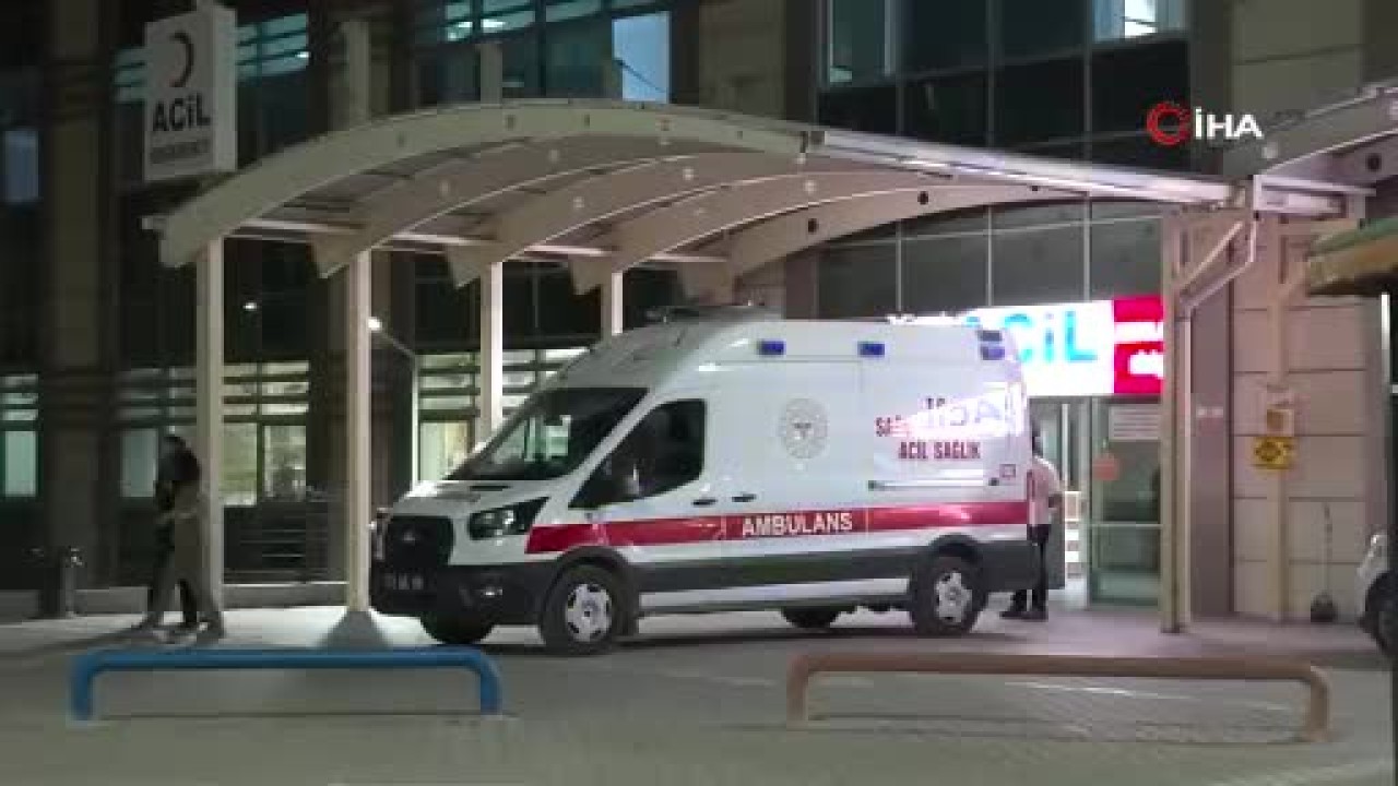 Yemek sofrasında kanlı olay! 60 yaşındaki babasını bıçaklayarak öldürdü