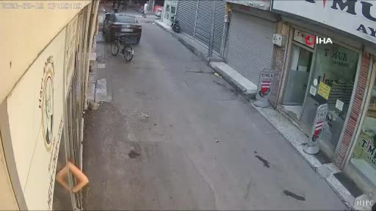 Film gibi gümüş hırsızlığı! Yakalanmamak için her şeyi yaptı ama...