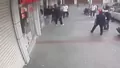Sokak ortasında silahlı dehşet: 4 kişi yaral...