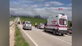 İki aracın çarpıştığı kazada olay yeri savaş...