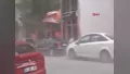 İstanbul'da fırtına hayatı felç etti! Çatıla...