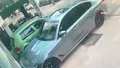 6. kattan otomobilin üzerine düştü! Sağlık d...
