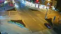 Çarptığı aracın camından içeri girdi! O anla...