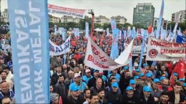 Türk-İş 1 Mayıs'ı Bursa'da kutladı
