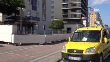 Mersin'de taksiciyi alıkoyan 2 kişi yakalandı