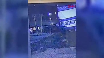 Uludağ'da otel yangının başladığı an kamerada