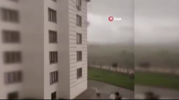 Bingöl'de fırtına etkili oldu: Çatıdan kopan parça çocuğun üzerine düştü