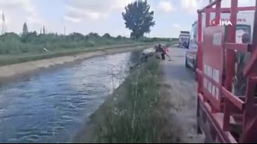 Suya düştü, yardım istemedi!