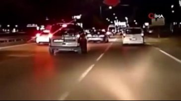 Bursa'da trafikte tehlikeli anlar! Herkesin canını hiçe saydı