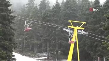 Bursa'nın zirvesinde kar sürprizi!