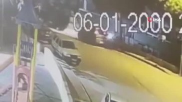 Kontrolden çıkıp park halindeki araçlara çarpan sürücü kayıplara karıştı