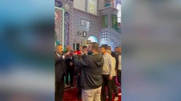 Aile üyeleri teker teker altından geçtiler! Tek bir amaç var